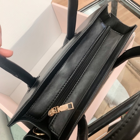 Phantom Top Handle Open Tote Handbag with Zipper Closure in Black Faux Leather - Picture 4 of 5